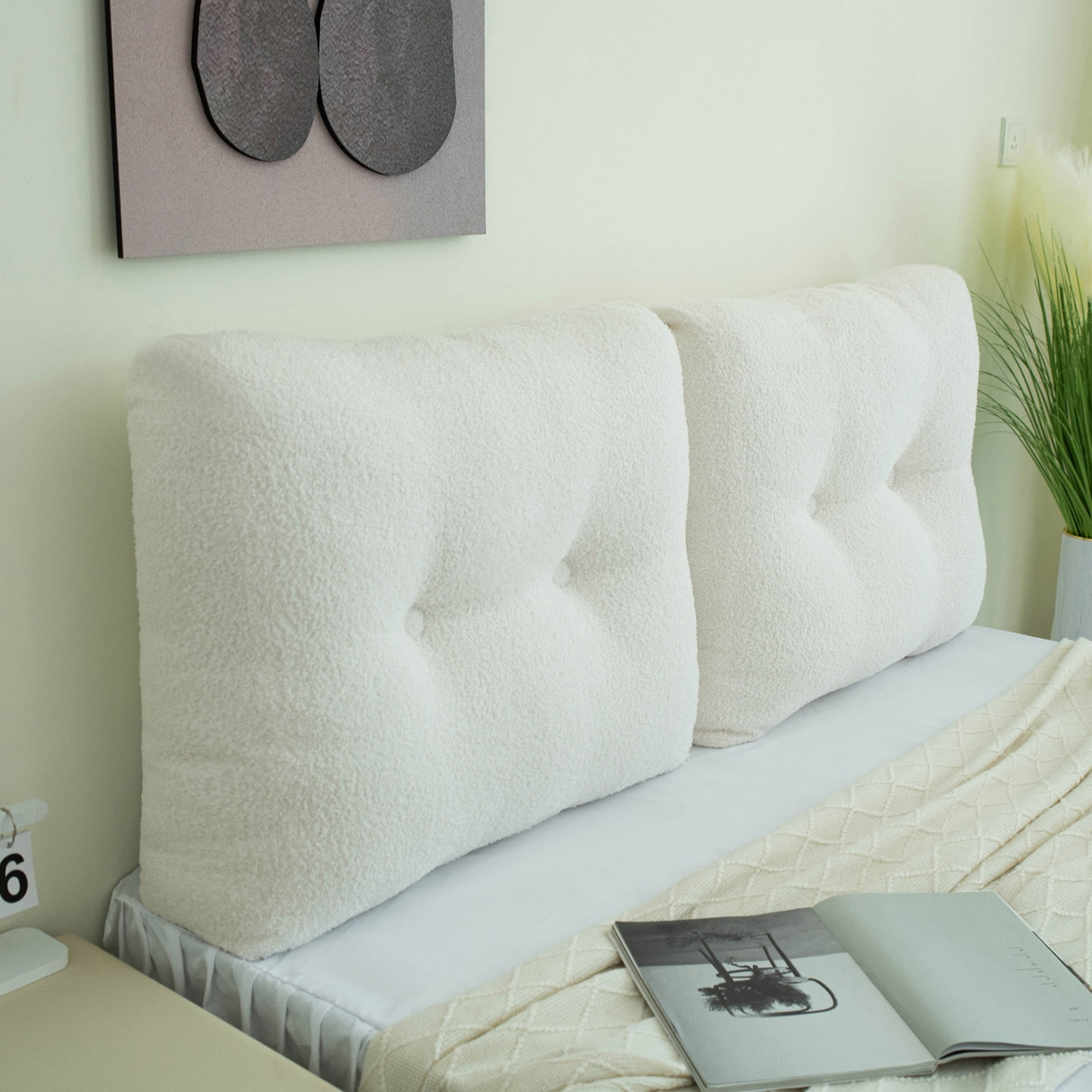 91家纺网 家纺一手货源 找家纺 美达人 2025新款泰迪毛面包组合款靠垫靠背 泰迪绒【无床头魔术贴】白