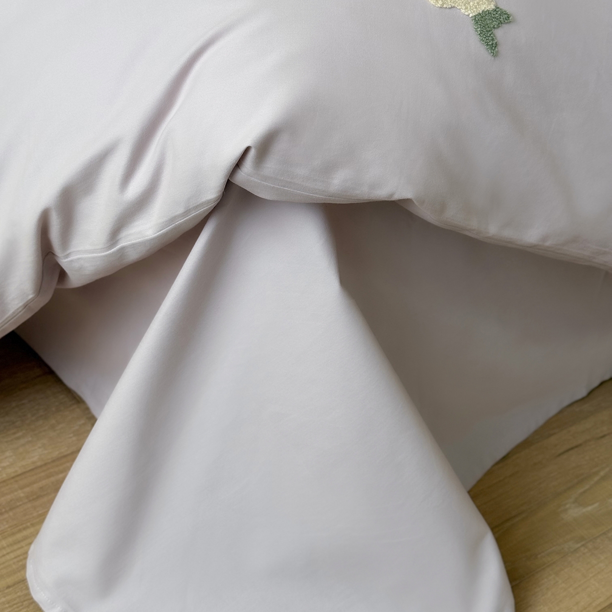 91家纺网 家纺一手货源 找家纺 鹿班家居 2025新款100S全棉纯棉磨毛毛巾绣四件套-彩虹花园（标准会员-20元） 彩虹花园-紫色