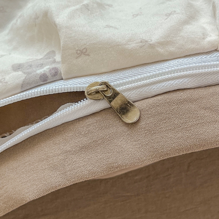 91家纺网 家纺一手货源 找家纺 斯卡诺家纺 2025秋冬法式花边古法水洗棉云感棉床盖四件套花边被套床单款 熊熊乐园-花边款