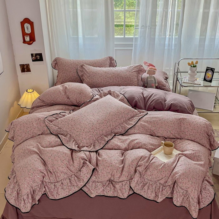 91家纺网 家纺一手货源 找家纺 斯卡诺家纺 2025秋冬法式花边古法水洗棉云感棉床盖四件套花边被套床单款 樱桃季-花边款