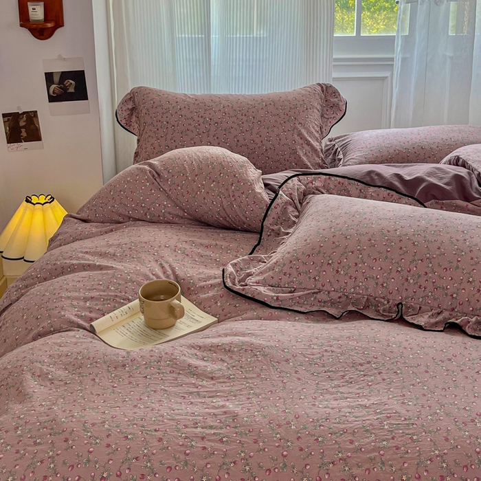 91家纺网 家纺一手货源 找家纺 斯卡诺家纺 2025秋冬法式花边古法水洗棉云感棉床盖四件套花边被套床单款 樱桃季-花边款