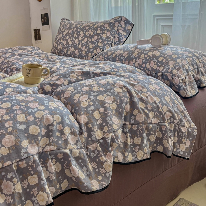 91家纺网 家纺一手货源 找家纺 斯卡诺家纺 2025秋冬法式花边古法水洗棉云感棉床盖四件套花边被套床单款 一见倾心-花边款