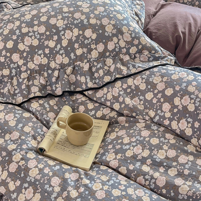 91家纺网 家纺一手货源 找家纺 斯卡诺家纺 2025秋冬法式花边古法水洗棉云感棉床盖四件套花边被套床单款 一见倾心-花边款