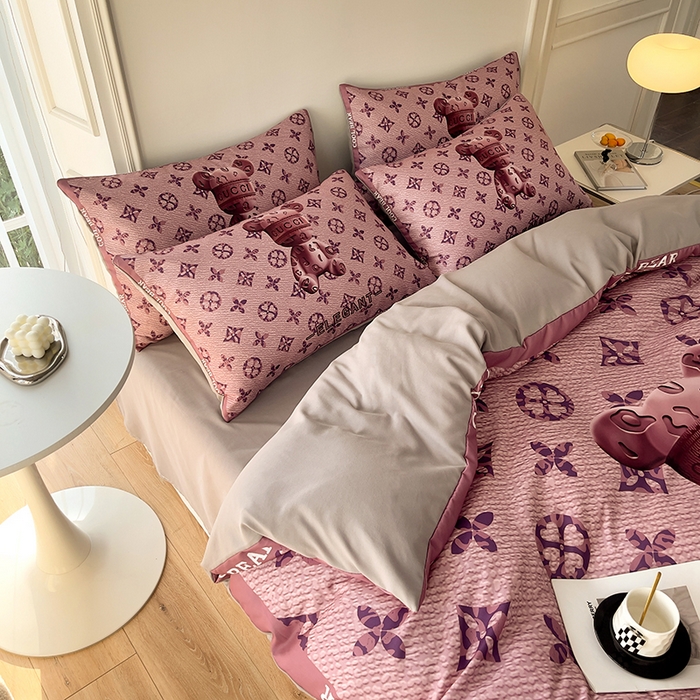 91家纺网 家纺一手货源 找家纺 摩卡（乐趣） 2025秋冬新品网红款水洗棉四季款四件套 豹纹熊-粉