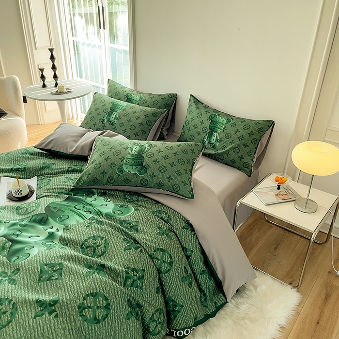 91家纺网 家纺一手货源 找家纺 摩卡（乐趣） 2025秋冬新品网红款水洗棉四季款四件套 豹纹熊-绿