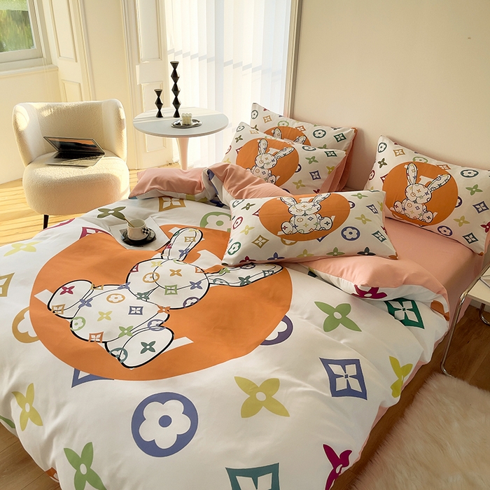 91家纺网 家纺一手货源 找家纺 摩卡（乐趣） 2025秋冬新品网红款水洗棉四季款四件套 彩虹兔