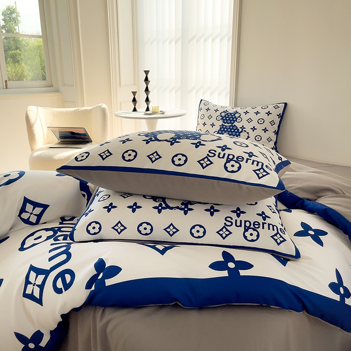 91家纺网 家纺一手货源 找家纺 摩卡（乐趣） 2025秋冬新品网红款水洗棉四季款四件套 公仔蓝