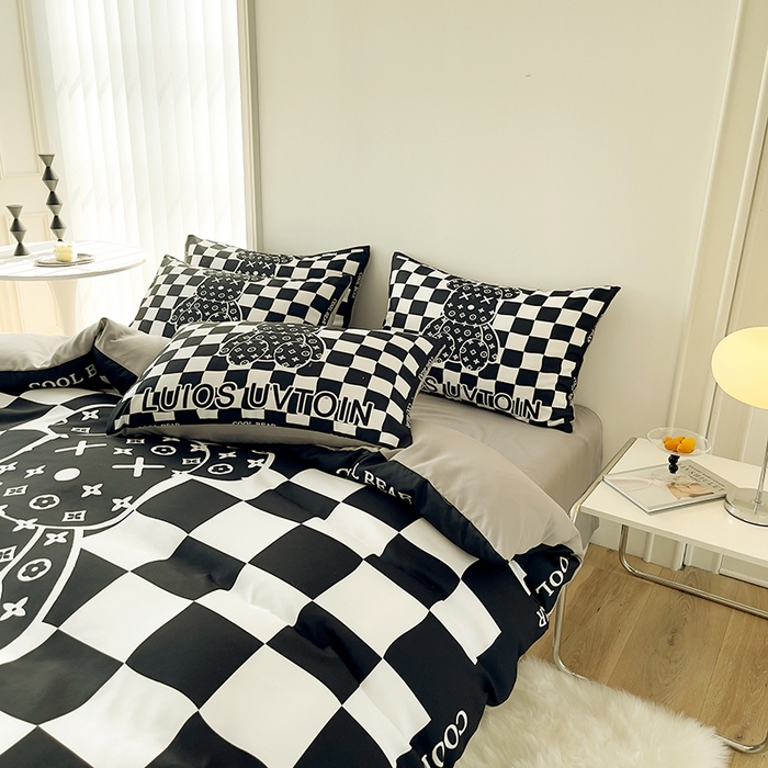 91家纺网 家纺一手货源 找家纺 摩卡（乐趣） 2025秋冬新品网红款水洗棉四季款四件套 棋盘格公仔