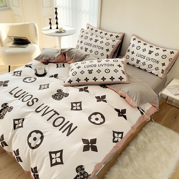 91家纺网 家纺一手货源 找家纺 摩卡（乐趣） 2025秋冬新品网红款水洗棉四季款四件套 小熊头