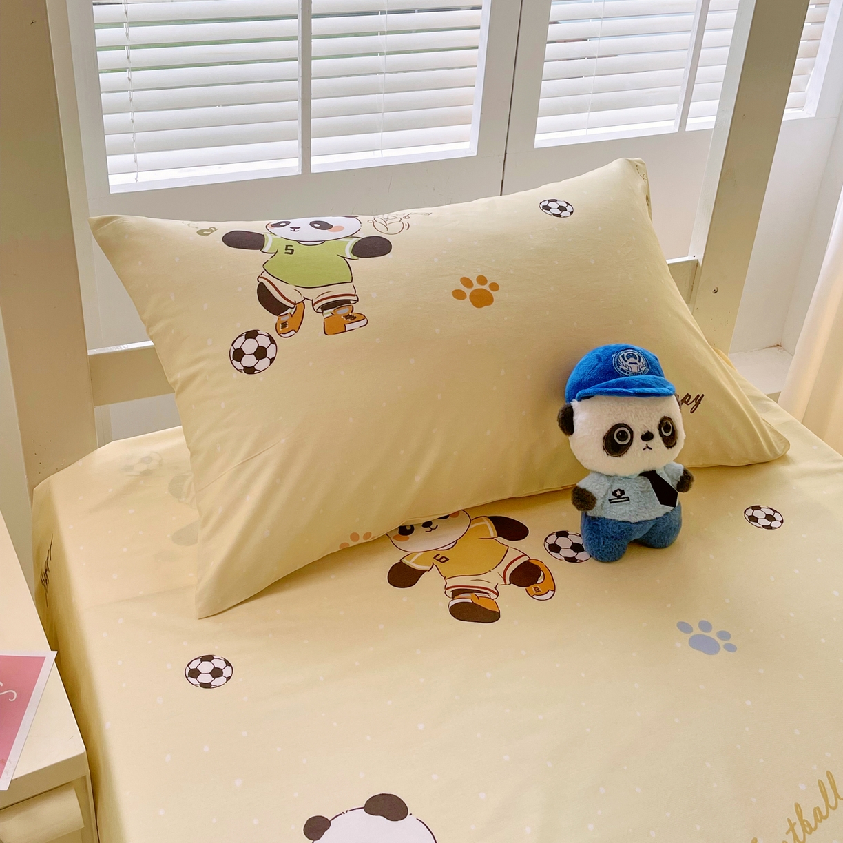 91家纺网 家纺一手货源 找家纺 金鑫汇家纺 2025新款A类全棉纯棉印花学生床单品床笠 床笠单件 足球争霸赛-黄