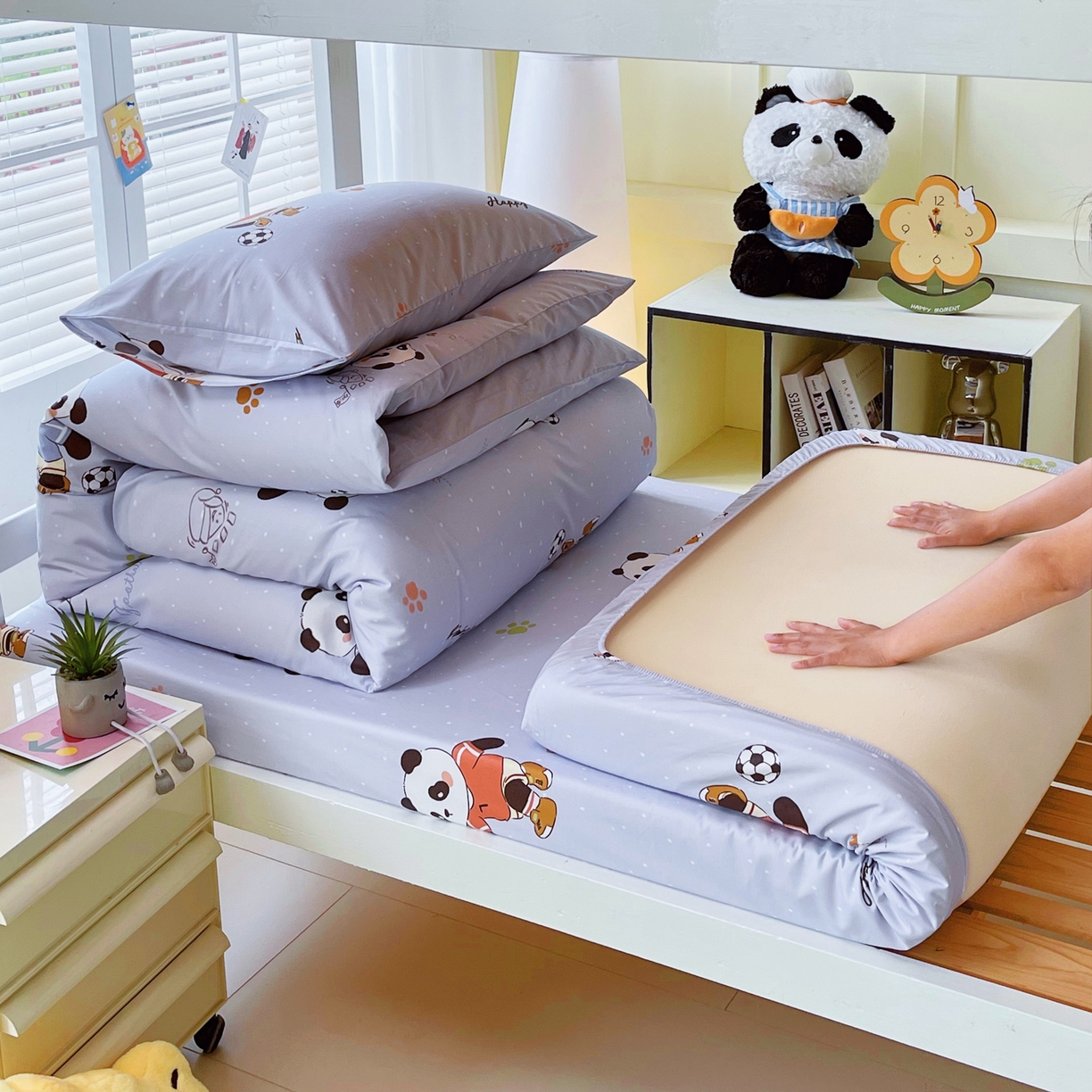 91家纺网 家纺一手货源 找家纺 金鑫汇家纺 2025新款A类全棉纯棉印花学生床单品床笠 床笠单件 足球争霸赛-灰