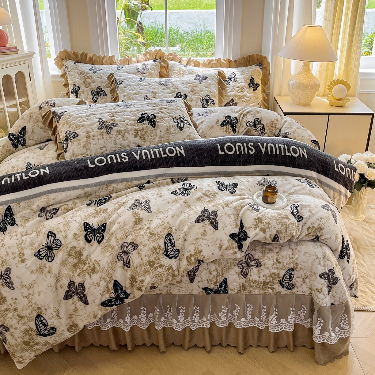 91家纺网 家纺一手货源 找家纺 （总）提花大世界 2025新款爆款高克重牛奶绒印花夹棉蕾丝花边床盖床裙单件三件四件套