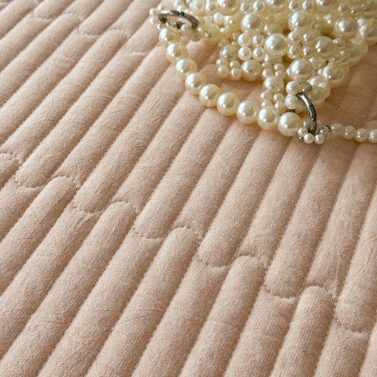 91家纺网 家纺一手货源 找家纺 艾唯希家纺 2025新款全棉复古棉麻工艺四件套纯棉-晚风玫瑰系列 晚风玫瑰-淡粉