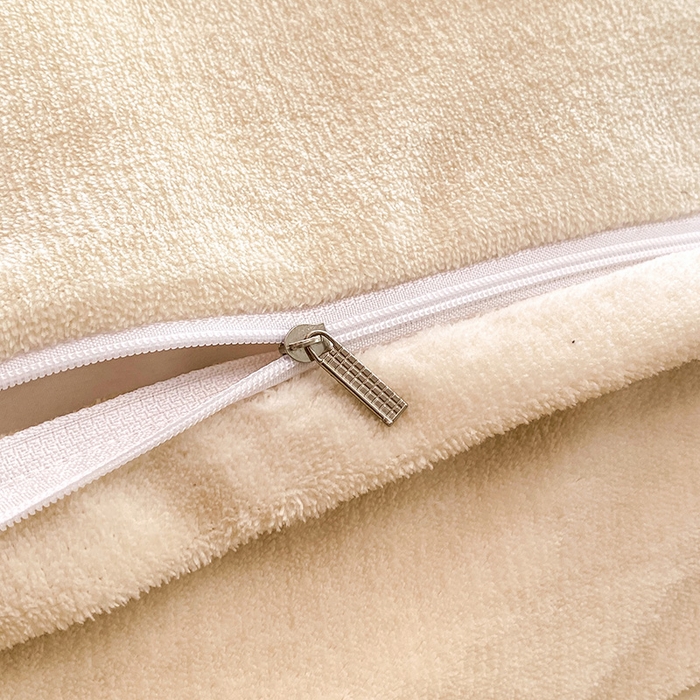 91家纺网 家纺一手货源 找家纺 提花大世界 2025新款爆款高克重牛奶绒印花夹棉蕾丝花边床盖床裙单件三件四件套 腊肠狗