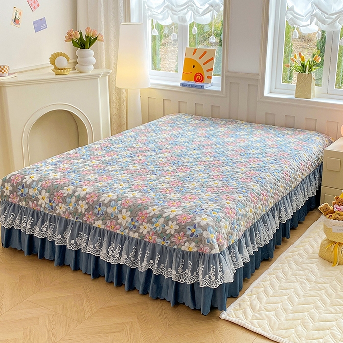 91家纺网 家纺一手货源 找家纺 提花大世界 2025新款爆款高克重牛奶绒印花夹棉蕾丝花边床盖床裙单件三件四件套 美丽花园