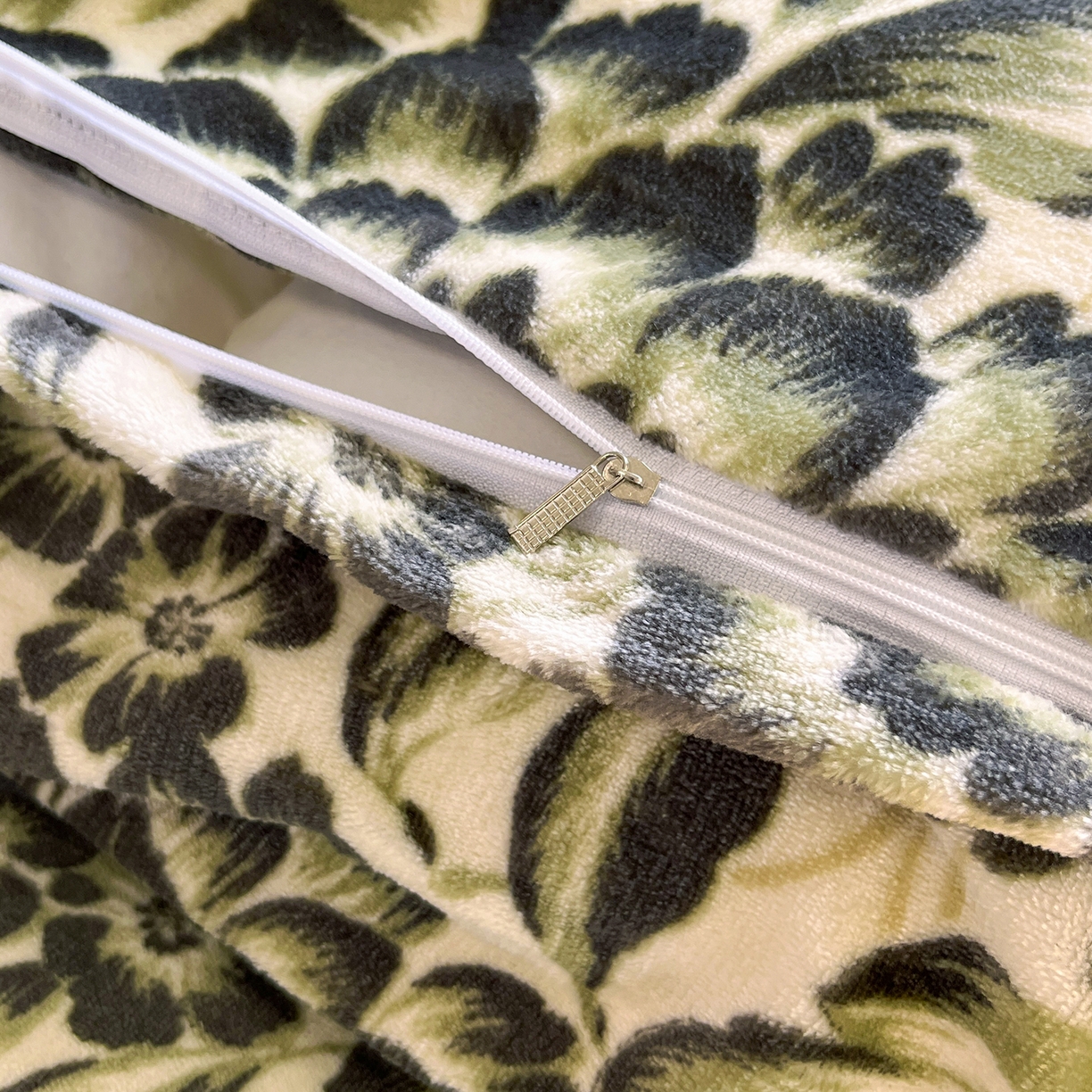 91家纺网 家纺一手货源 找家纺 提花大世界 2025新款爆款高克重牛奶绒印花夹棉蕾丝花边床盖床裙单件三件四件套 丝洛繁花