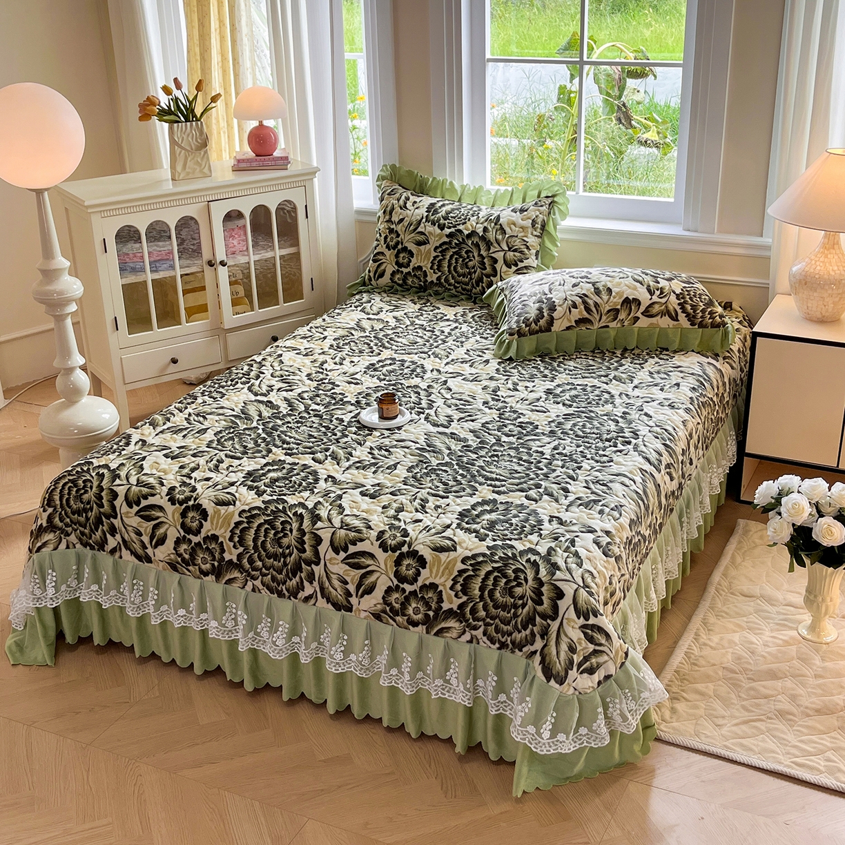 91家纺网 家纺一手货源 找家纺 提花大世界 2025新款爆款高克重牛奶绒印花夹棉蕾丝花边床盖床裙单件三件四件套 丝洛繁花