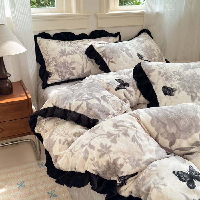 91家纺网 家纺一手货源 找家纺 （总）老K (原美阁） 2025新款法式韩版牛奶绒黑花边四件套