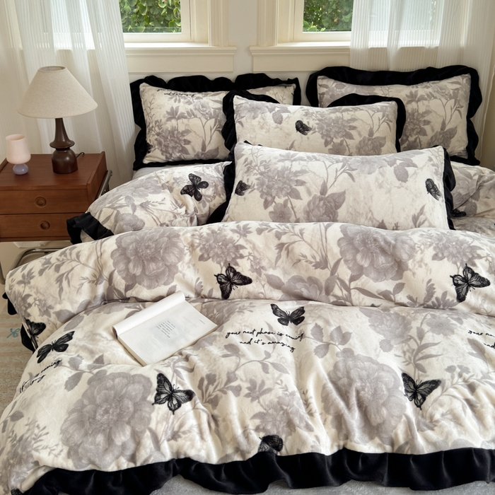 91家纺网 家纺一手货源 找家纺 （总）老K (原美阁） 2025新款法式韩版牛奶绒黑花边四件套