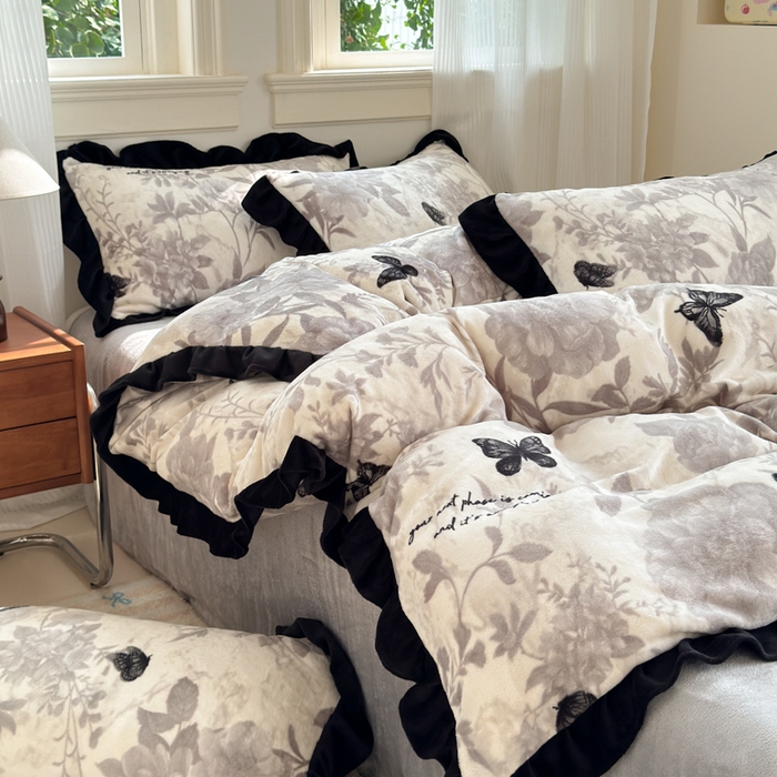 91家纺网 家纺一手货源 找家纺 （总）老K (原美阁） 2025新款法式韩版牛奶绒黑花边四件套