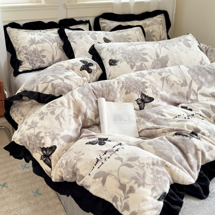 91家纺网 家纺一手货源 找家纺 （总）老K (原美阁） 2025新款法式韩版牛奶绒黑花边四件套