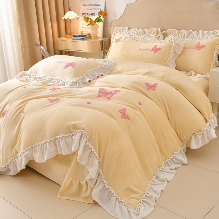 畅畅家纺 2025新款加厚9斤毛巾绣韩式花边牛奶绒床单四件套 蝴蝶-淡黄