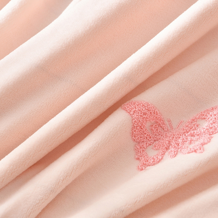 91家纺网 家纺一手货源 找家纺 畅畅家纺 2025新款加厚9斤毛巾绣韩式花边牛奶绒床单四件套 蝴蝶-淡粉