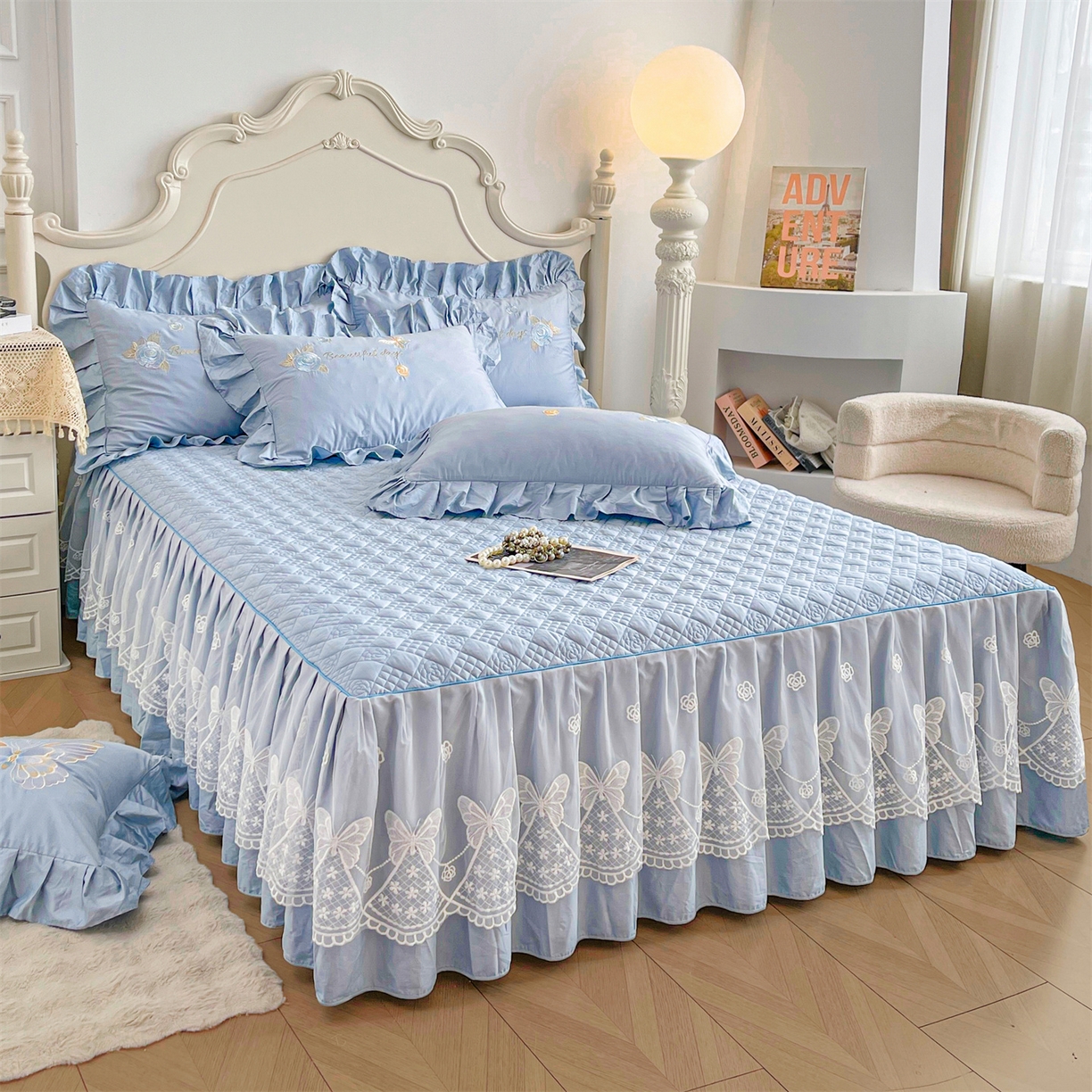 91家纺网 家纺一手货源 找家纺 宜凡家纺 2025新款长绒棉绣花床裙床裙四件套--蝶恋笙花系列 蝶恋笙花 纯净蓝