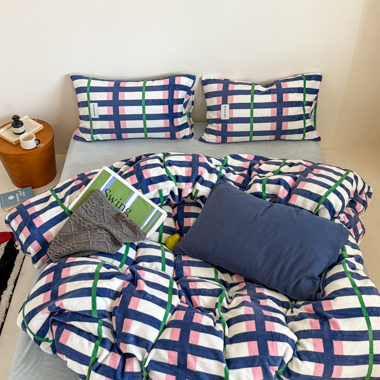 91家纺网 家纺一手货源 找家纺 蜜宿 2025新款全工艺加厚牛奶绒四件套-格纹款 盐系可露丽