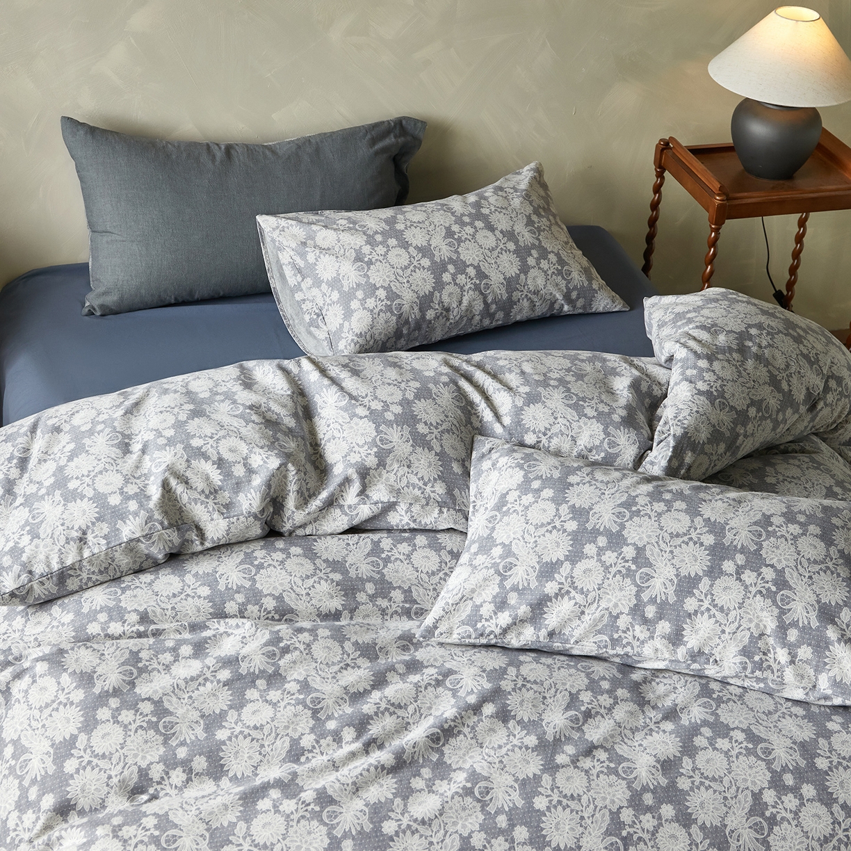 91家纺网 家纺一手货源 找家纺 怡家居 2025新款全棉纯棉加厚印花磨毛四件套 墨韵