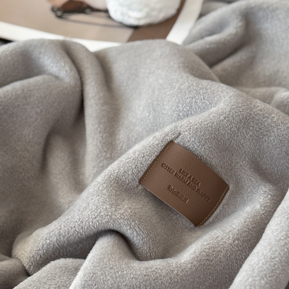 91家纺网 家纺一手货源 找家纺 格真 2025新款双面仿羊绒多功能毯毛毯毯子 气质灰