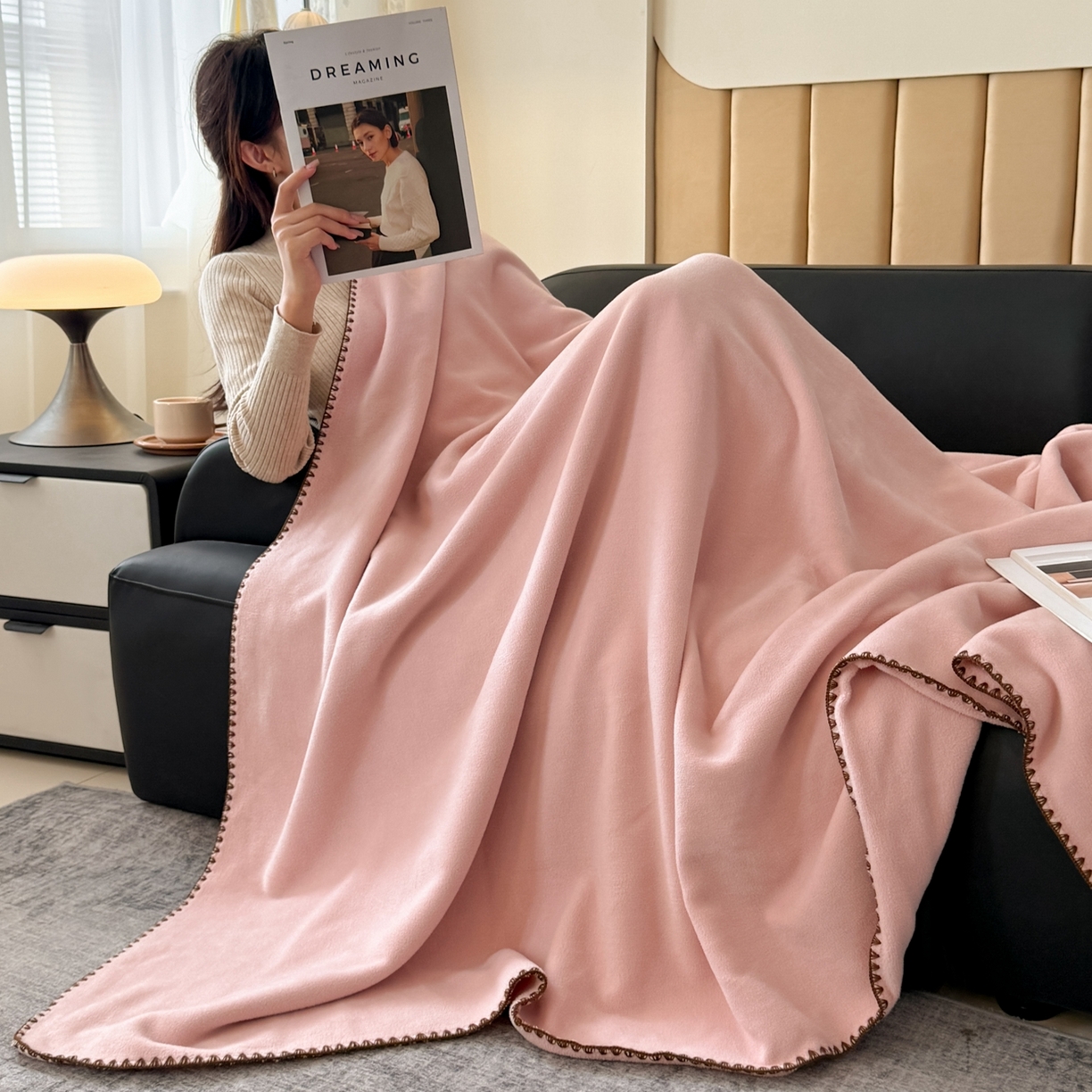91家纺网 家纺一手货源 找家纺 格真 2025新款双面仿羊绒多功能毯毛毯毯子 浅粉