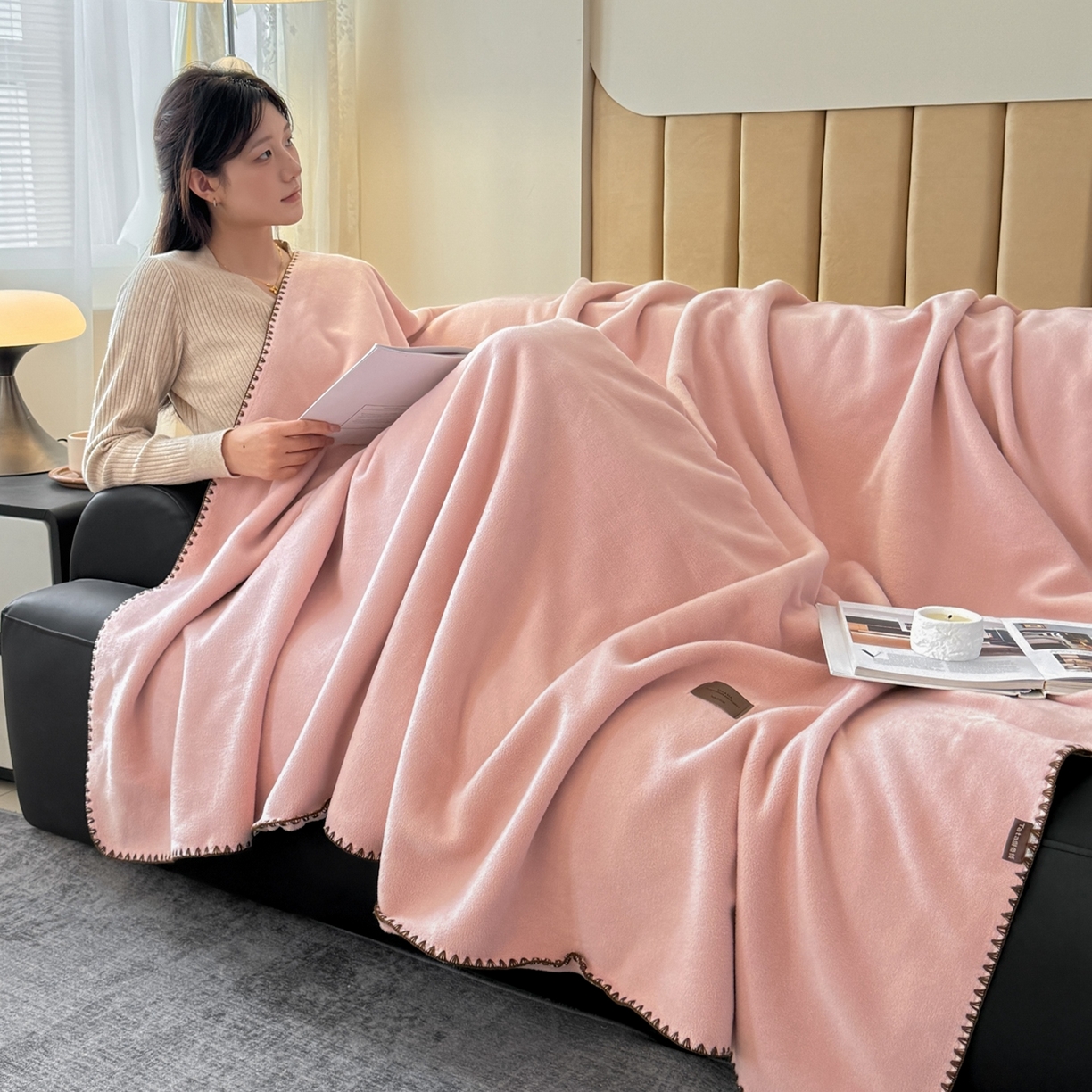 91家纺网 家纺一手货源 找家纺 格真 2025新款双面仿羊绒多功能毯毛毯毯子 浅粉