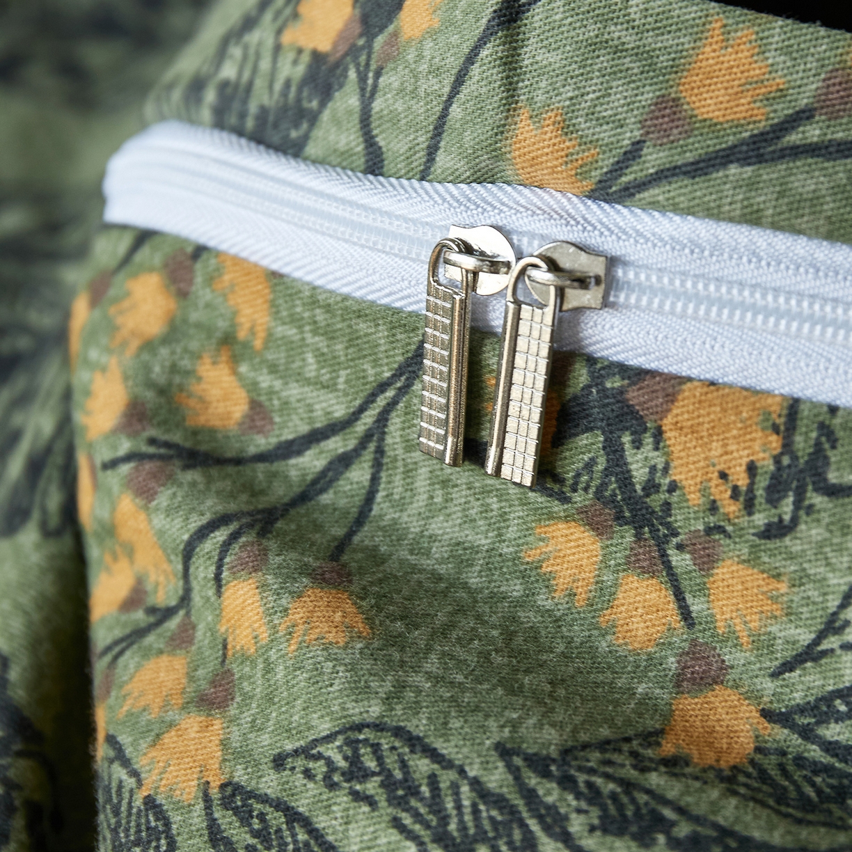 91家纺网 家纺一手货源 找家纺 怡家居 2025新款全棉纯棉加厚印花磨毛四件套 霜序