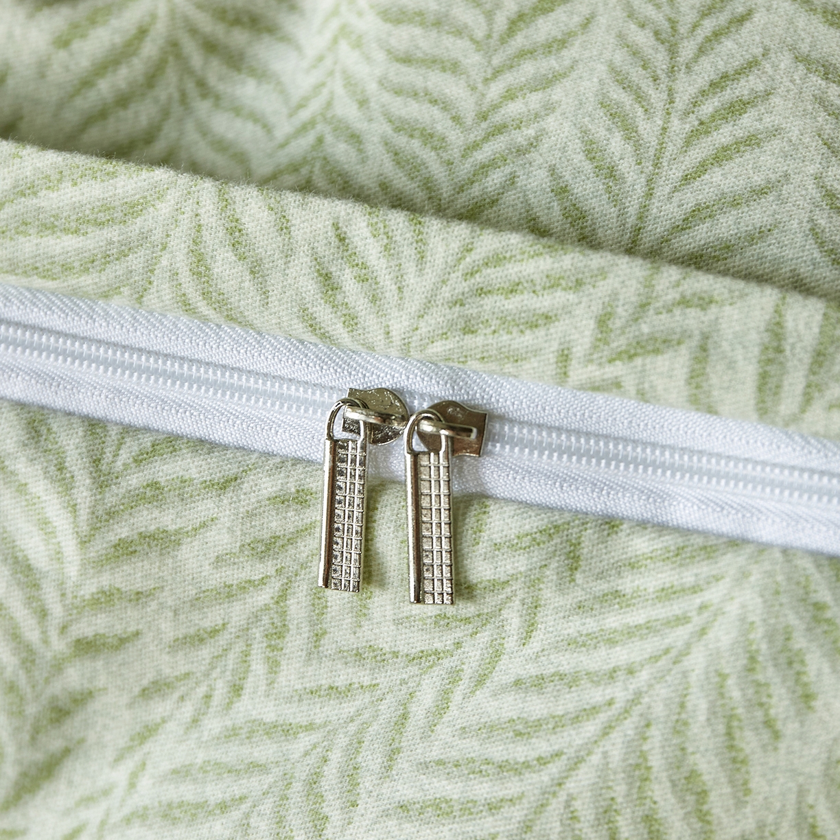 91家纺网 家纺一手货源 找家纺 怡家居 2025新款全棉纯棉加厚印花磨毛四件套 苔痕