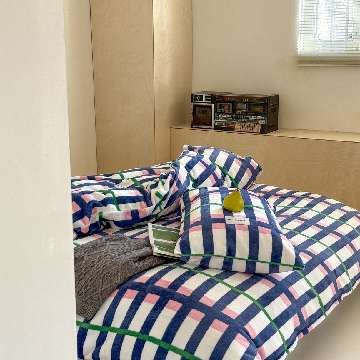 91家纺网 家纺一手货源 找家纺 蜜宿 2025新款全工艺加厚牛奶绒四件套-格纹款 盐系可露丽