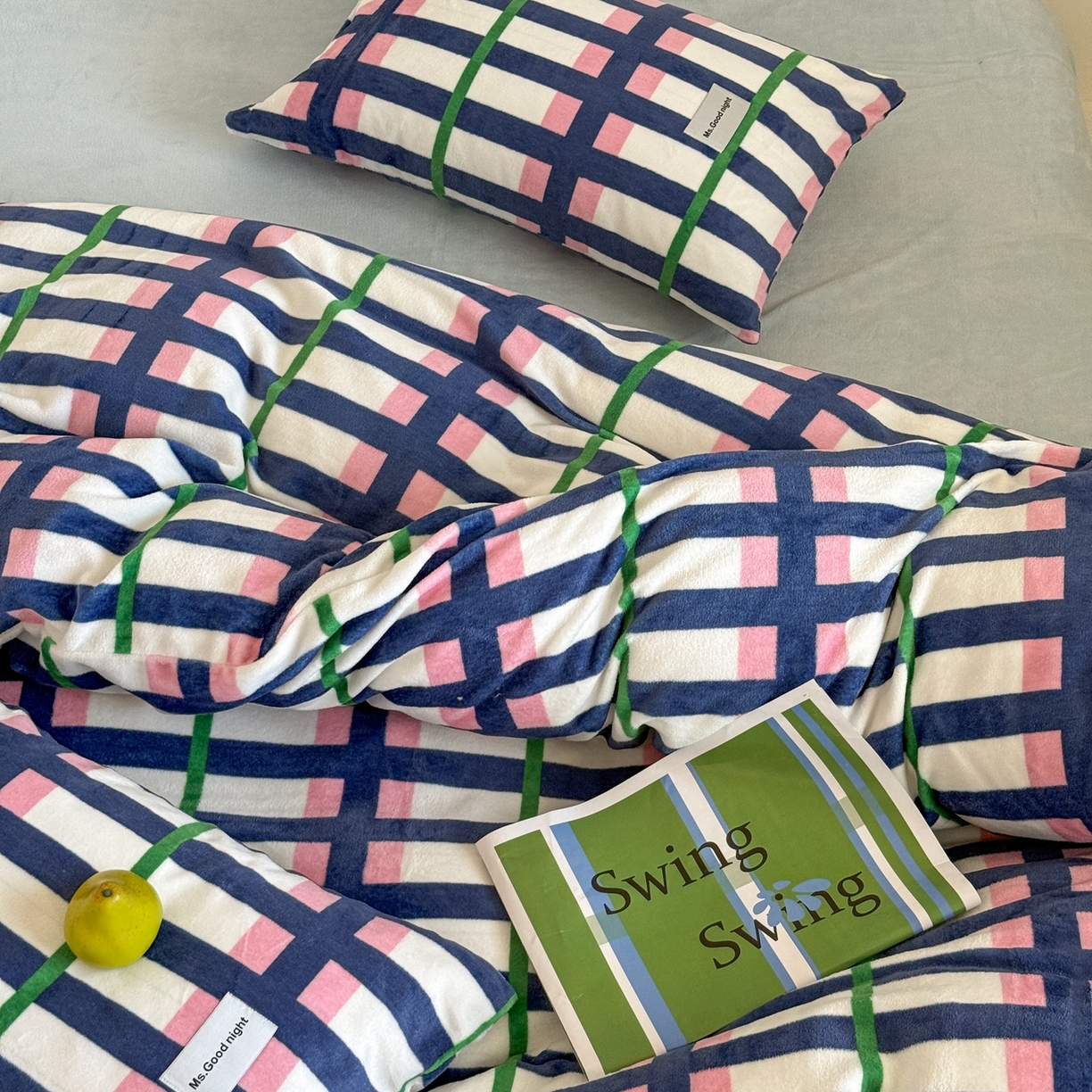 91家纺网 家纺一手货源 找家纺 蜜宿 2025新款全工艺加厚牛奶绒四件套-格纹款 盐系可露丽