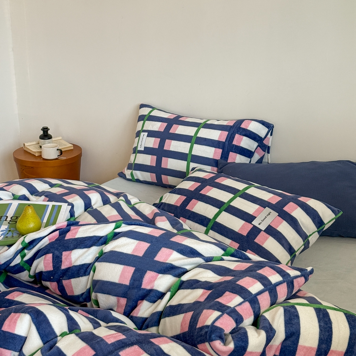 91家纺网 家纺一手货源 找家纺 蜜宿 2025新款全工艺加厚牛奶绒四件套-格纹款 盐系可露丽