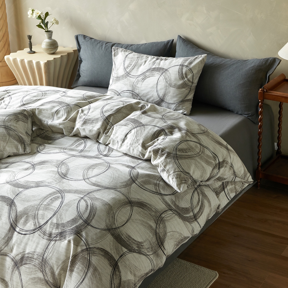 91家纺网 家纺一手货源 找家纺 怡家居 2025新款全棉纯棉加厚印花磨毛四件套 烟岚