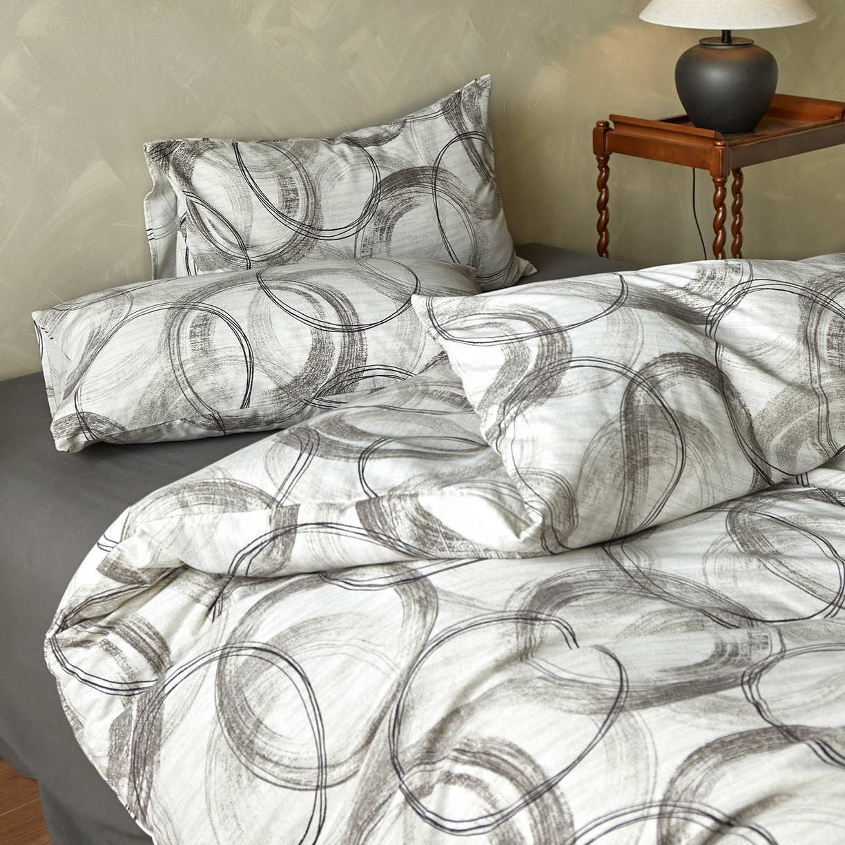 91家纺网 家纺一手货源 找家纺 怡家居 2025新款全棉纯棉加厚印花磨毛四件套 烟岚