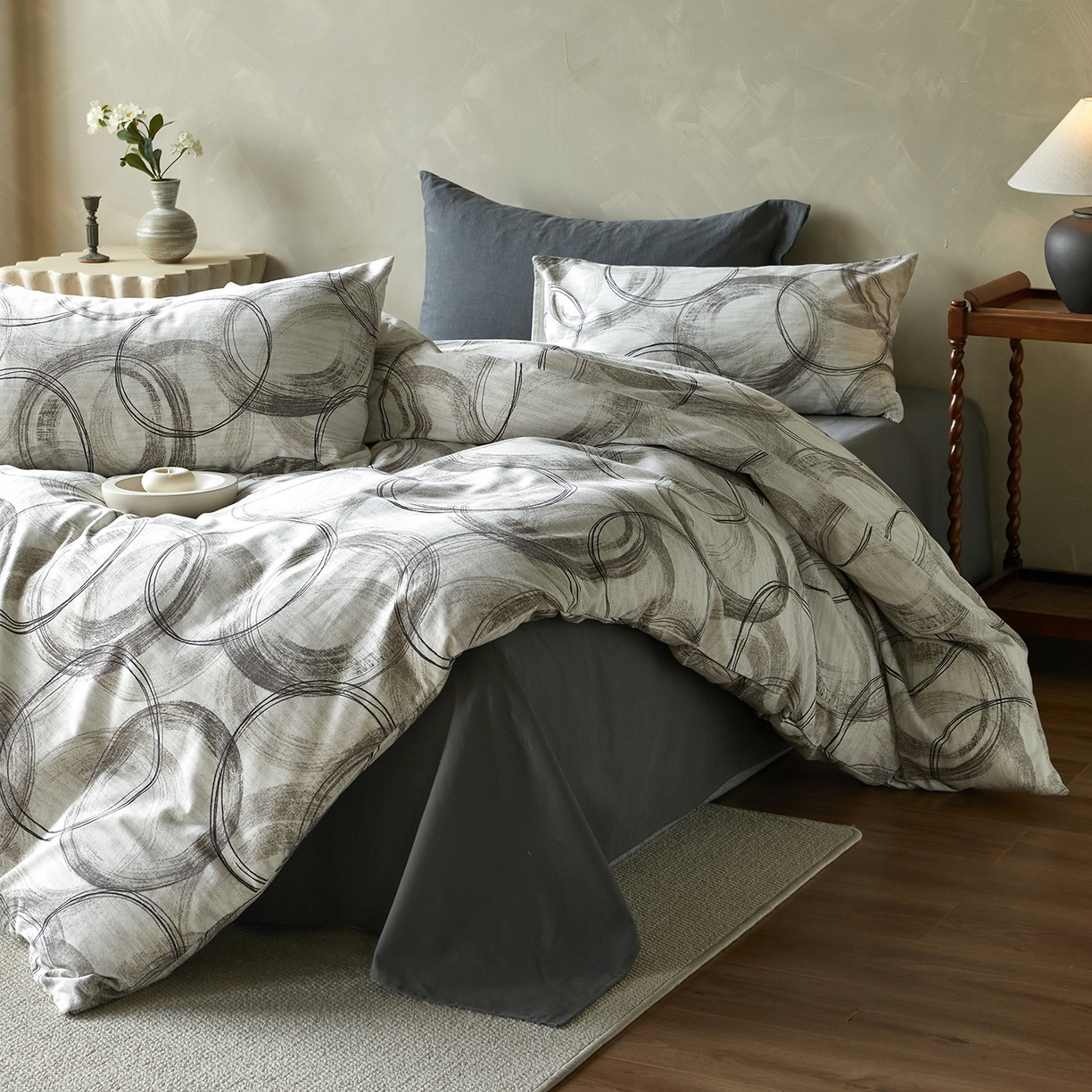 91家纺网 家纺一手货源 找家纺 怡家居 2025新款全棉纯棉加厚印花磨毛四件套 烟岚