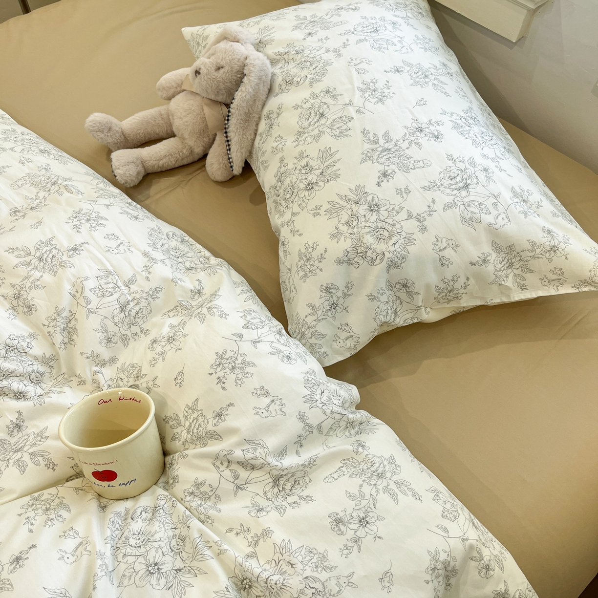 91家纺网 家纺一手货源 找家纺 花海 2025年秋冬色系 复古小碎花 韩式碎花小清新碎花全棉纯棉四件套40支13372 如梦 咖