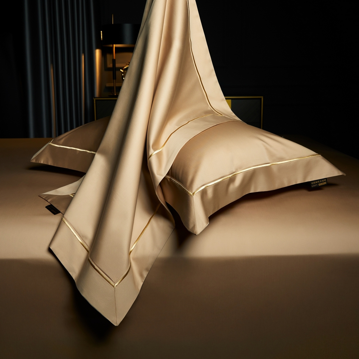 91家纺网 家纺一手货源 找家纺 米多多 2025新款CR天雪工艺100支长绒棉纯棉刺绣宽边四件套 薄暮金