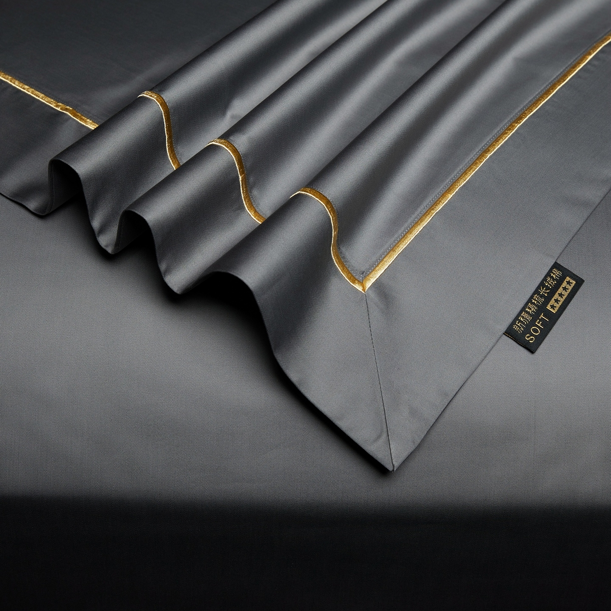 91家纺网 家纺一手货源 找家纺 米多多 2025新款CR天雪工艺100支长绒棉纯棉刺绣宽边四件套 布鲁灰