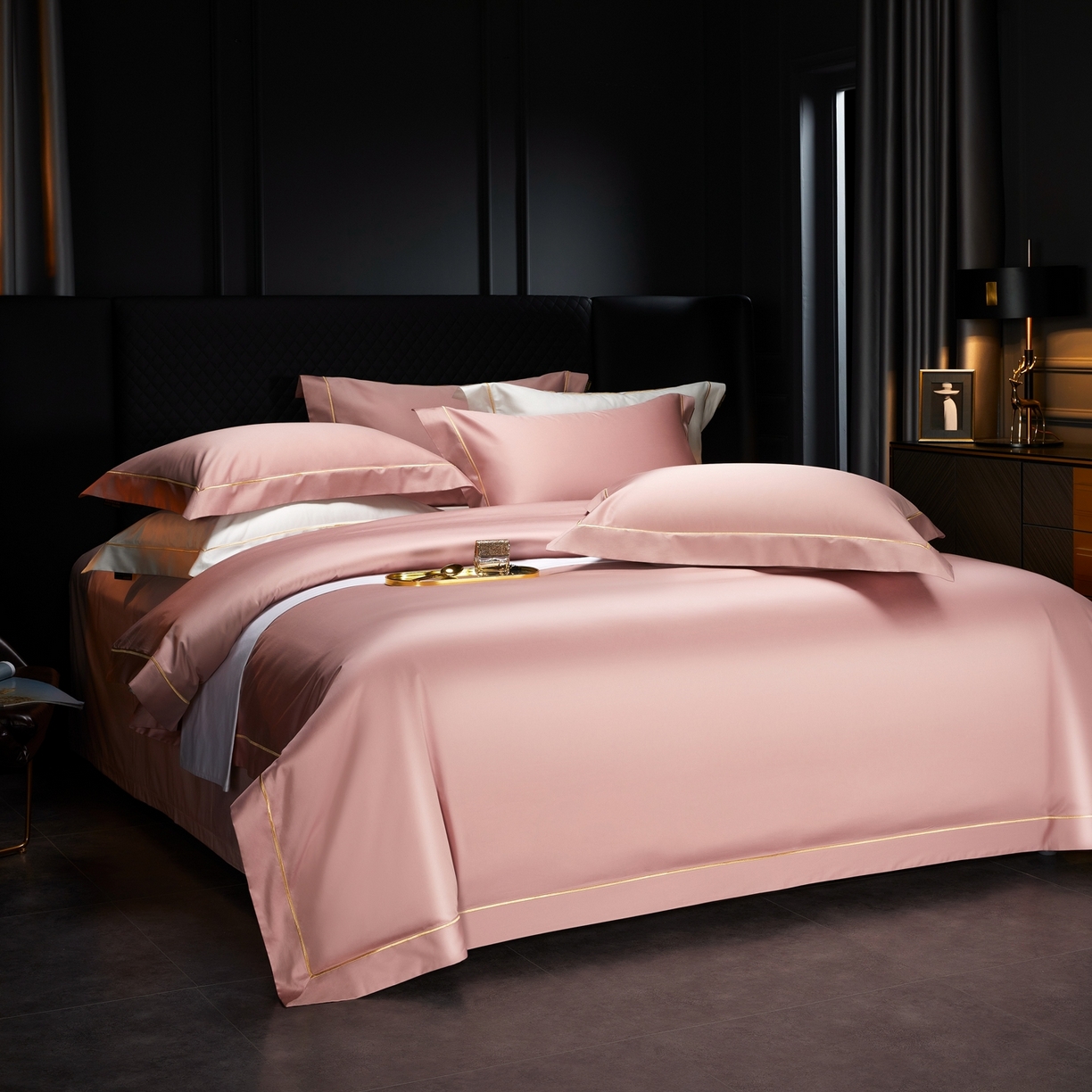 91家纺网 家纺一手货源 找家纺 米多多 2025新款CR天雪工艺100支长绒棉纯棉刺绣宽边四件套 气质粉