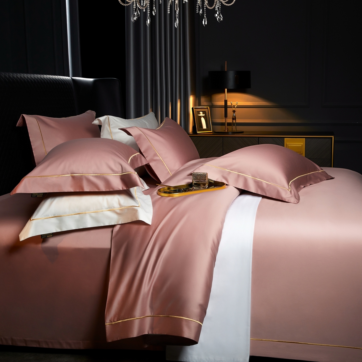 91家纺网 家纺一手货源 找家纺 米多多 2025新款CR天雪工艺100支长绒棉纯棉刺绣宽边四件套 气质粉