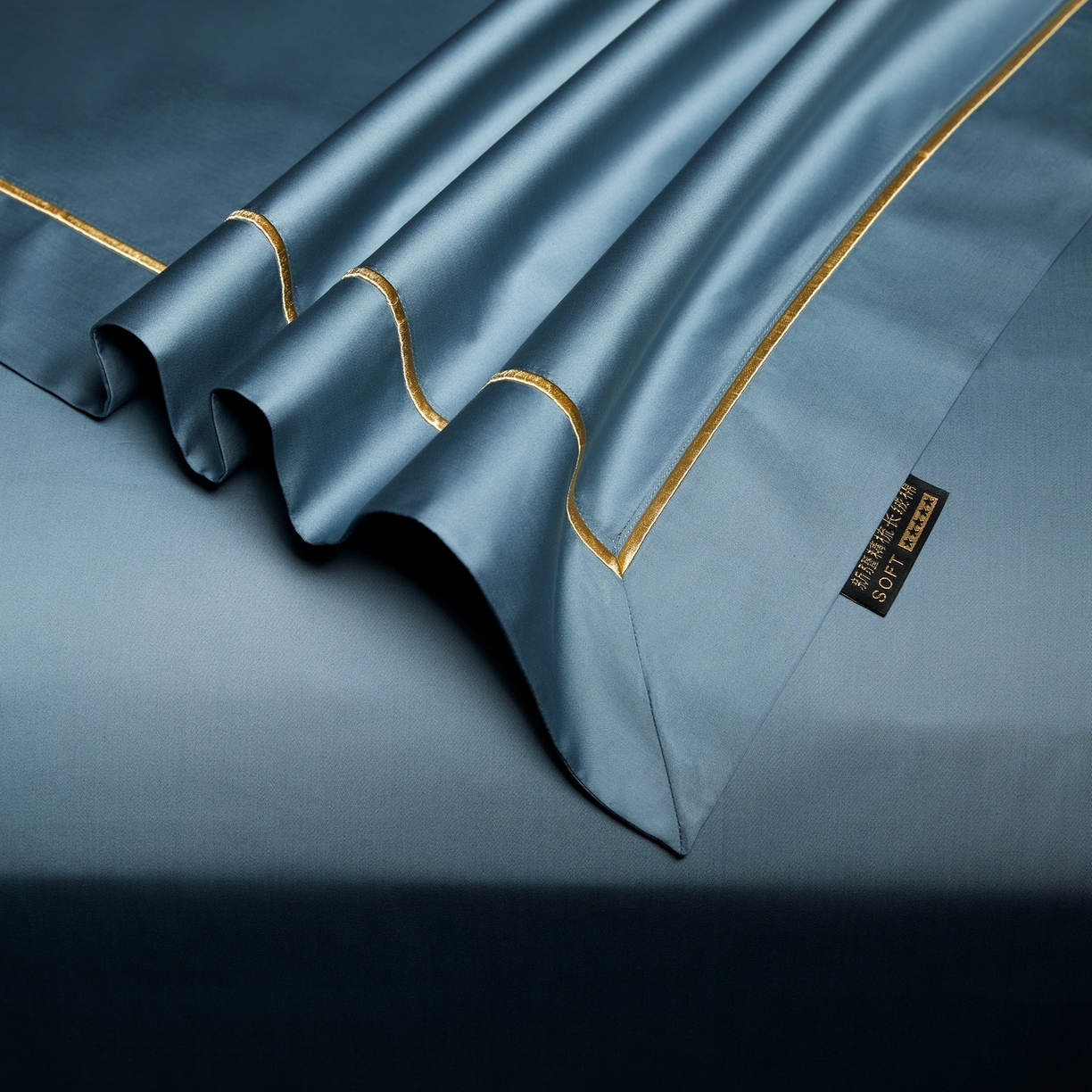 91家纺网 家纺一手货源 找家纺 米多多 2025新款CR天雪工艺100支长绒棉纯棉刺绣宽边四件套 烟灰蓝