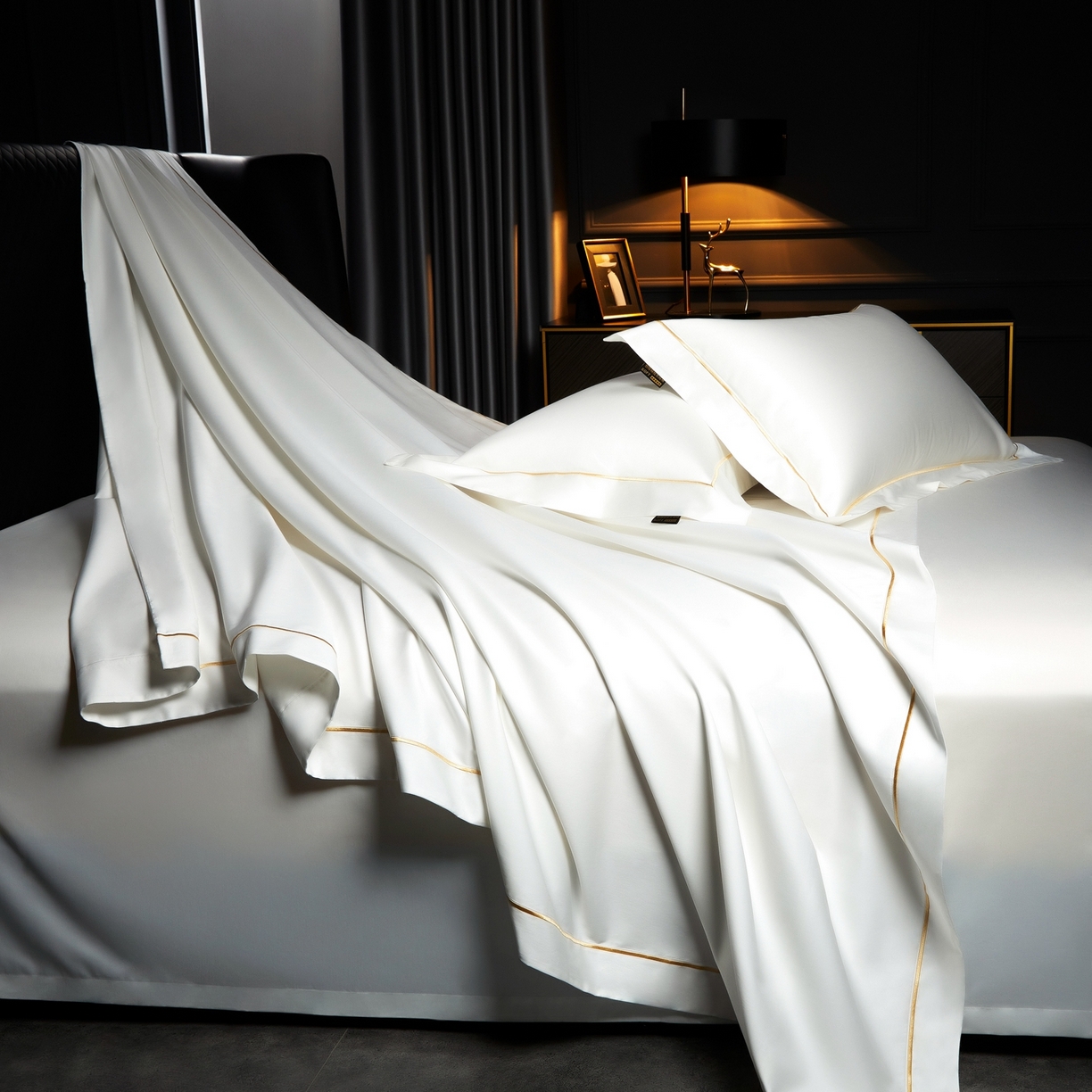 91家纺网 家纺一手货源 找家纺 米多多 2025新款CR天雪工艺100支长绒棉纯棉刺绣宽边四件套 意境白