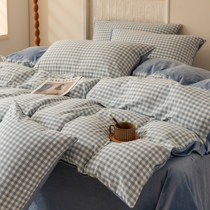 91家纺网 家纺一手货源 找家纺 雯雨家纺 全棉纯棉加牛奶绒宝宝绒一面棉一面绒四件套 棉绒-蓝小格