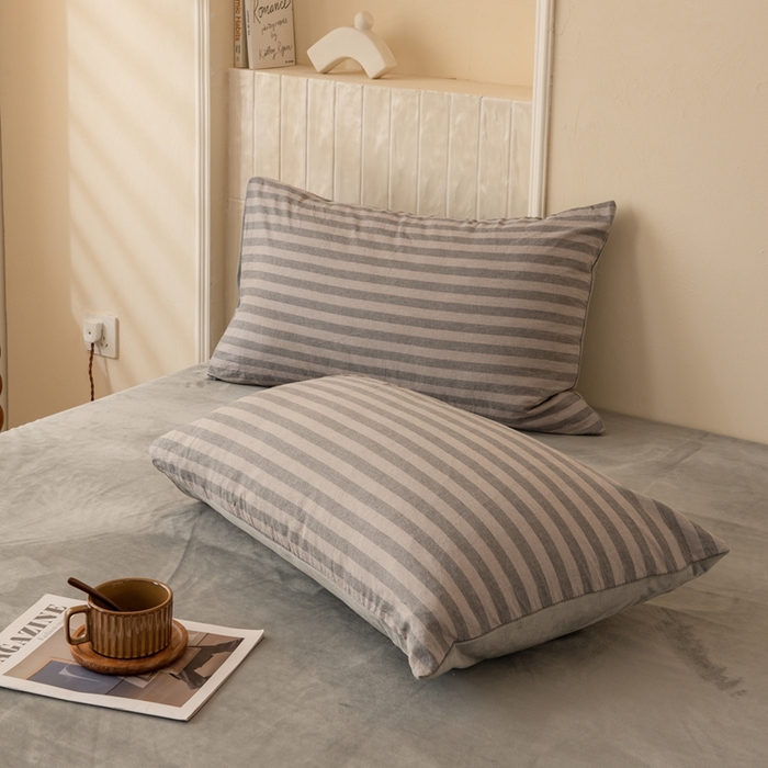 91家纺网 家纺一手货源 找家纺 雯雨家纺 全棉纯棉加牛奶绒宝宝绒一面棉一面绒四件套 棉绒-布林灰